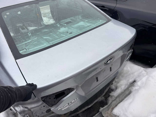 Кришка багажника кузова 57509AN00A9P SUBARU