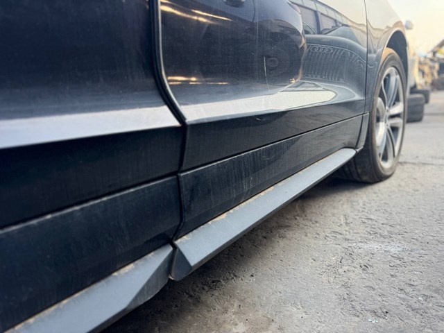 Поріг зовнішній правий GT4Z5810128A FORD