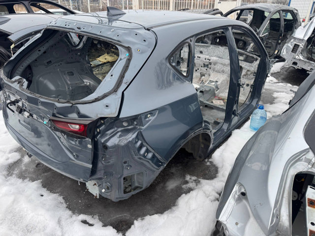 Крило праве заднє KBYW70410D MAZDA
