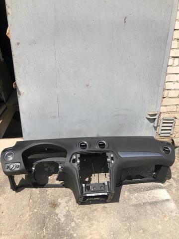 Передня панель 1727185 FORD