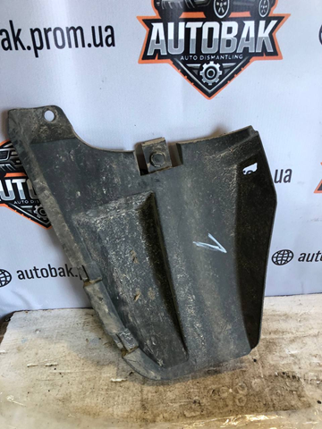 Захист заднього бампера 5259112200 TOYOTA