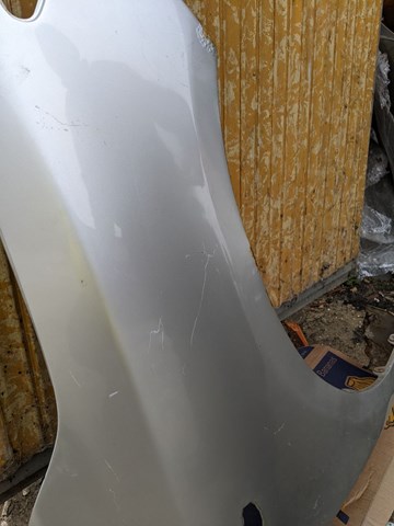 Переднє праве крило 5381112A10 TOYOTA