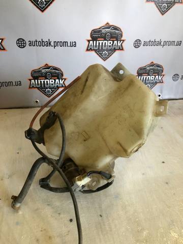 Бачок для омивайки 8260A001 MITSUBISHI