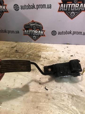 Педаль газу (акселератора) MR955388 MITSUBISHI