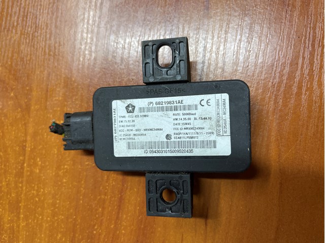 Блок системи контролю тиску в шинах 68219831AE CHRYSLER