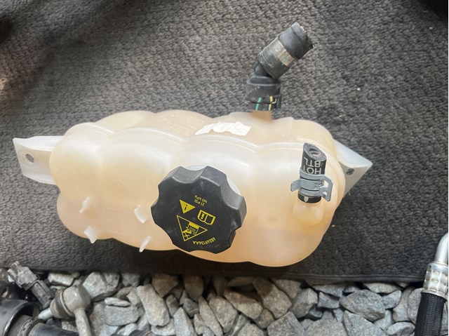 Водяний бачок системи охолодження 68379825AB CHRYSLER