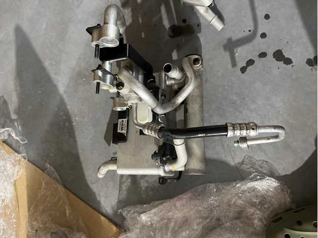 Теплообмінник системи кондиціювання 976W6GI500 HYUNDAI