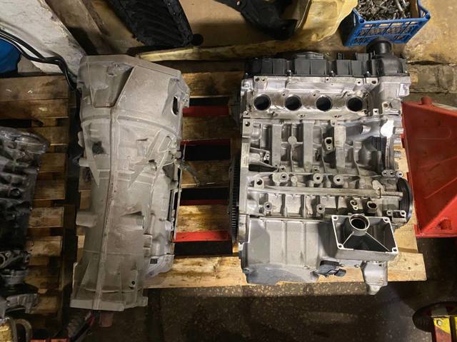 Мотор в зборі 11002420303 BMW
