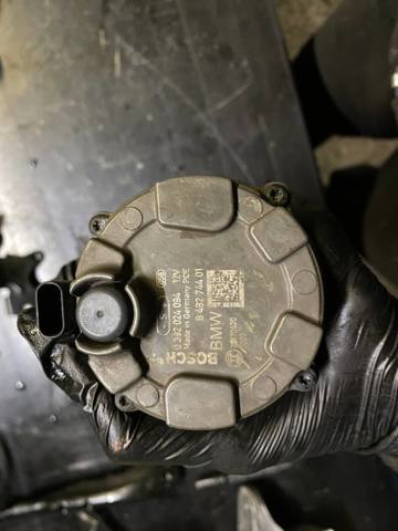Водяний насос охолодження електричний додатковий 11518482744 BMW