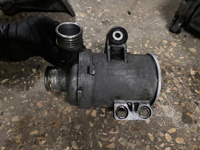 Помпа охолодження 11518635089 BMW
