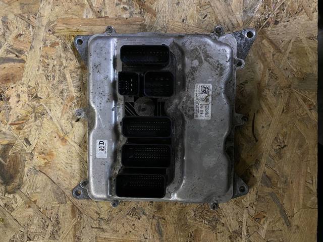 Блок двигуна 12147644748 BMW