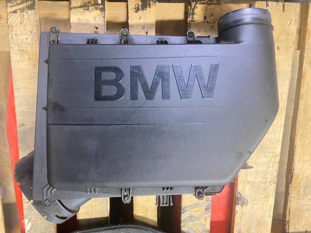 Корпус повітряного фільтра 13717583725 BMW