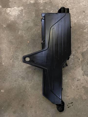 Корпус повітряного фільтра 13717604305 BMW