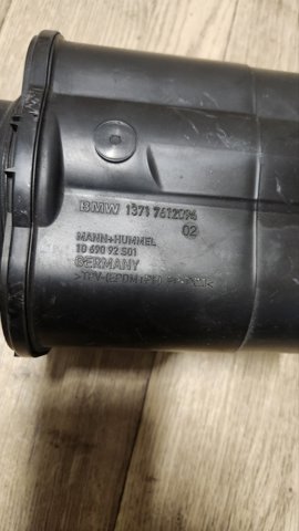 Патрубок повітряний, вихід повітряного фільтра 13717612094 BMW