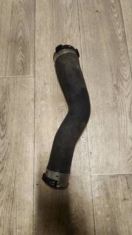 Шланг/патрубок интеркуллера 13717612095 BMW