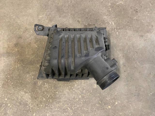 Корпус повітряного фільтра 13717639749 BMW