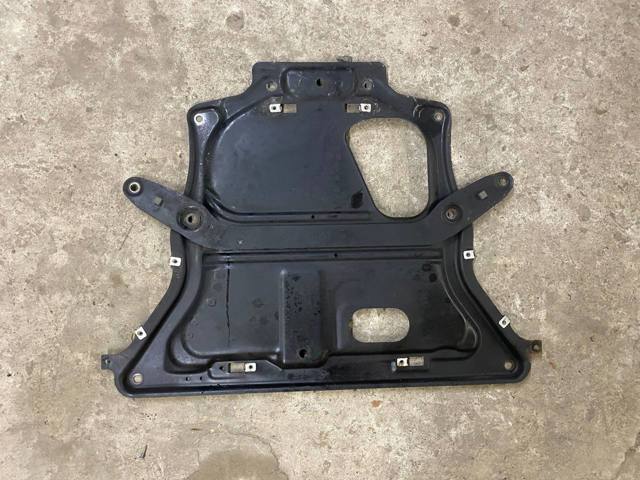 Захист піддона картера двигуна 31106860841 BMW