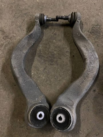 Важіль передній лівий 31126798253 BMW