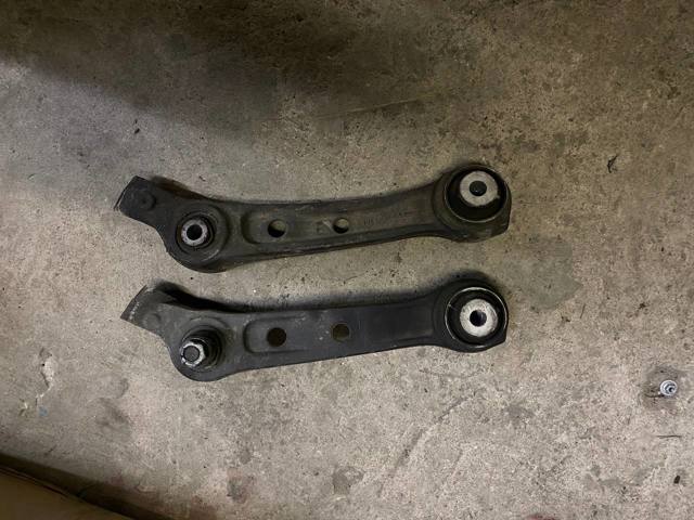 Поперечний важіль 31126850605 BMW