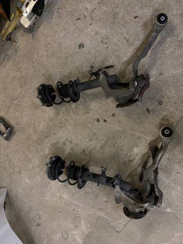 Амортизатор передньої підвіски 31316883328 BMW