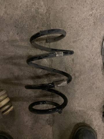 Пружина передня 31336872339 BMW