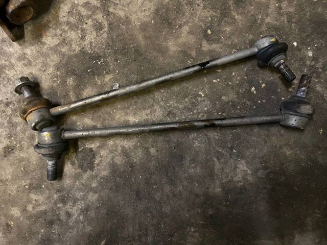 Яйця на стабілізаторі передні 31356777319 BMW