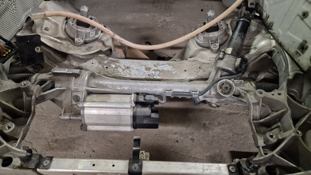 Рейковий рульовий механізм 32106883546 BMW