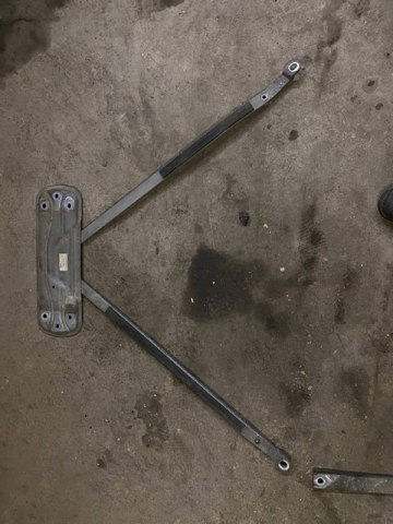 Тяга променева 33316861811 BMW