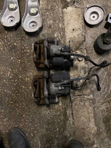 Скоба супорту заднього 34206870583 BMW