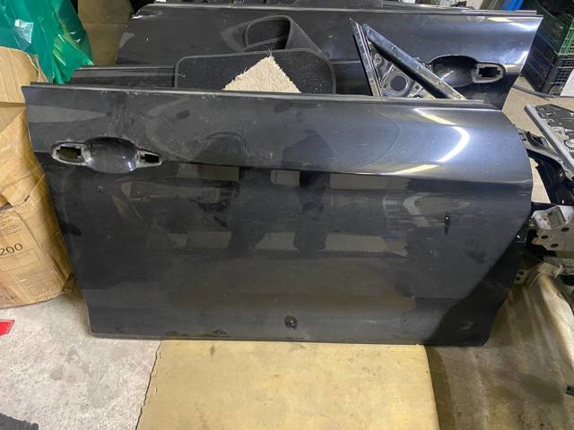 Дверка передня права 41007406850 BMW