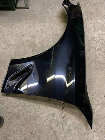 Бічна частина передня ліва 41007443687 BMW