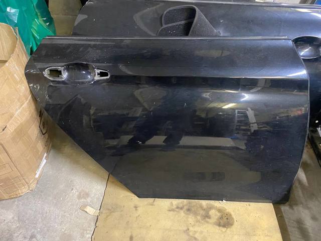 Двері задні в зборі 41009631846 BMW