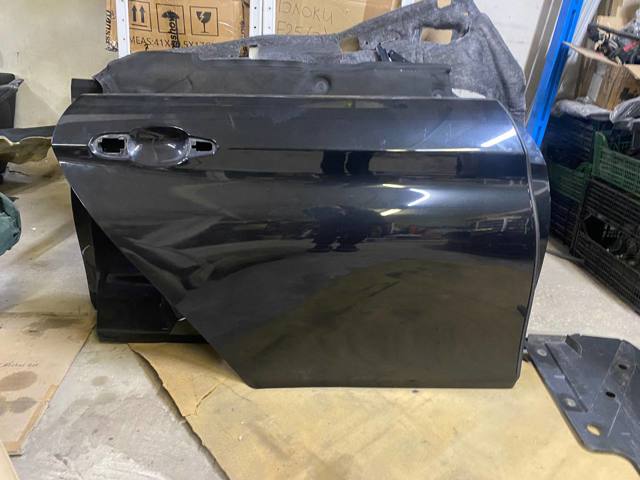 Двері задні, праві 41525A43C86 BMW