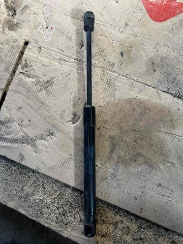 Амортизатор під капот 4G8823359A VAG
