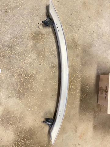 Буфер бампера переднього 51117186899 BMW