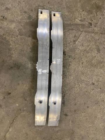 Швелер переднього бампера 51117291449 BMW