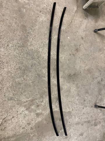 Накладка даху права 51137372800 BMW