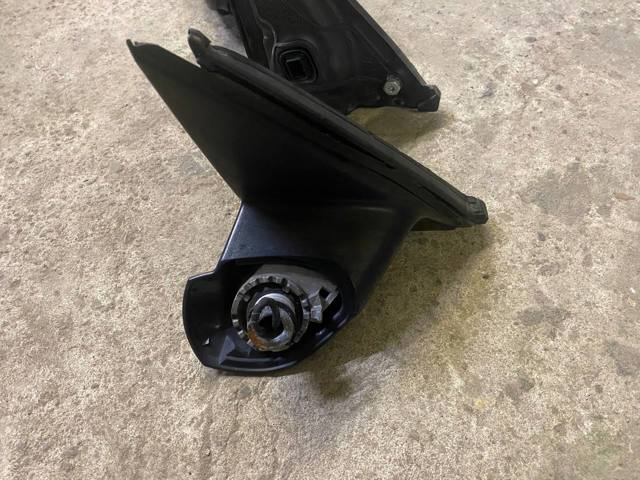 Корпус дзеркала заднього виду, правий 51167459788 BMW