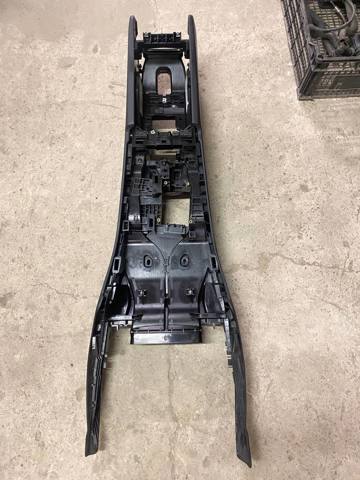 Центральна консоль торпеди 51169204251 BMW