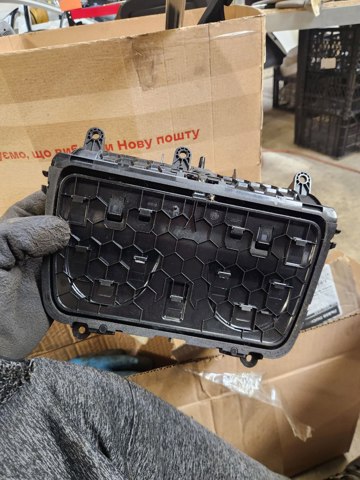 Підсклянник підлокітника центральної консолі 51169277262 BMW