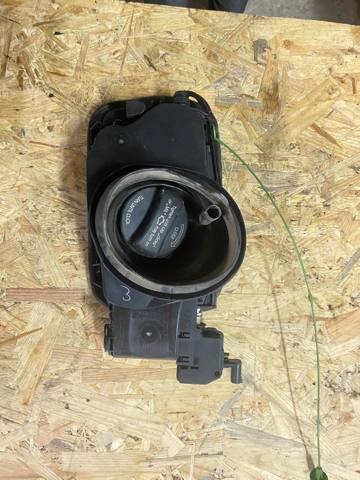 Заливна горловина паливного бака 51177213035 BMW