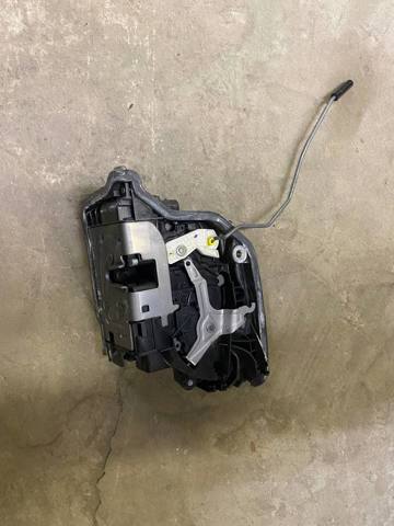Замок дверей водія 51217477685 BMW