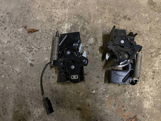 Замок капота, правий 51237242549 BMW