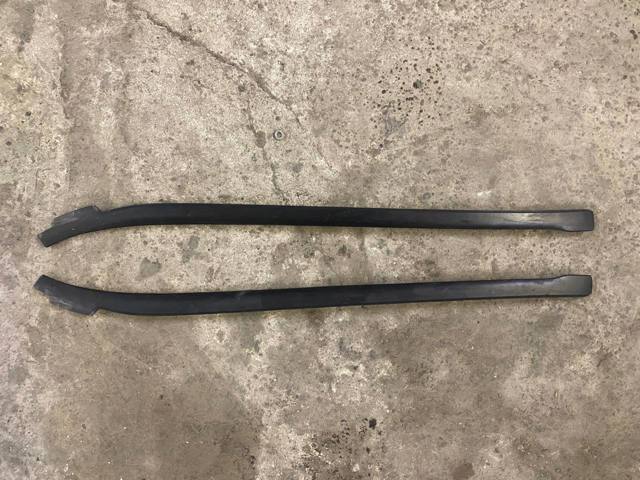 Захисна накладка переднього скла ліва 51317285927 BMW