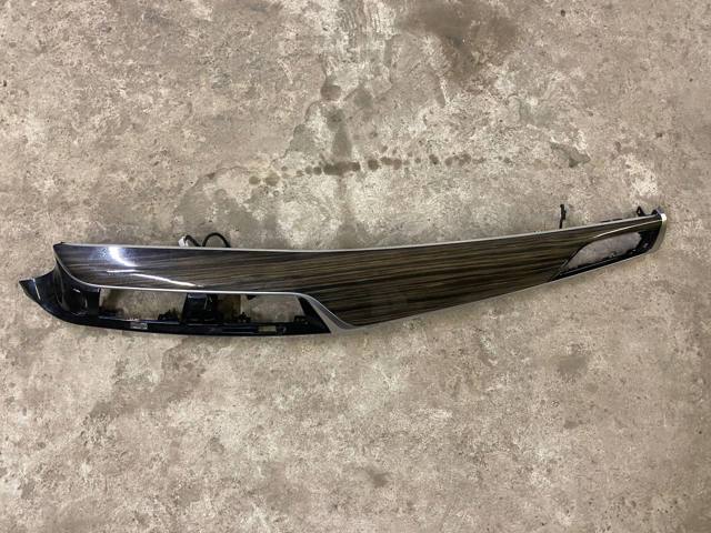 Молдинг (накладка) панелі приладів "торпедо", правий 51459378022 BMW