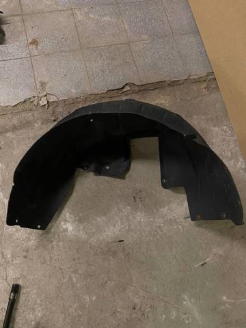Підкрилок задній лівий 51717288905 BMW