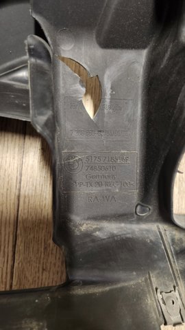 Термошумоізоляція капота 51757185169 BMW