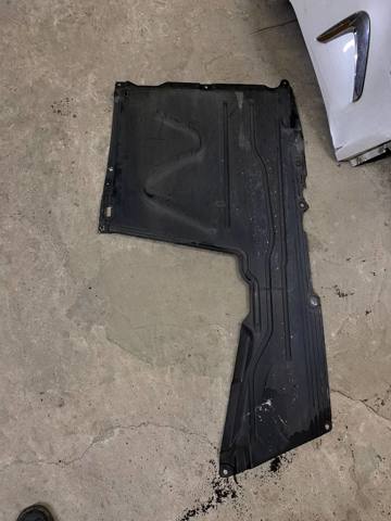 Захист днища, лівий 51757241831 BMW