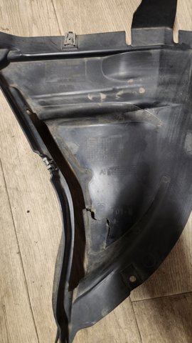 Захист бампера переднього, права 51757898892 BMW