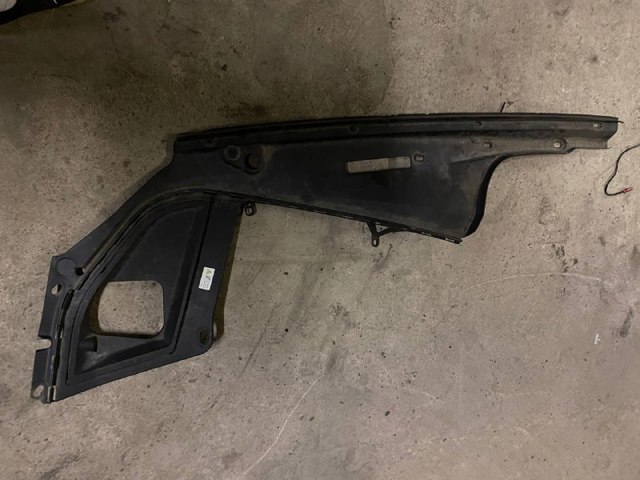 Щиток брудозахисний передньої арки крила 51767019804 BMW